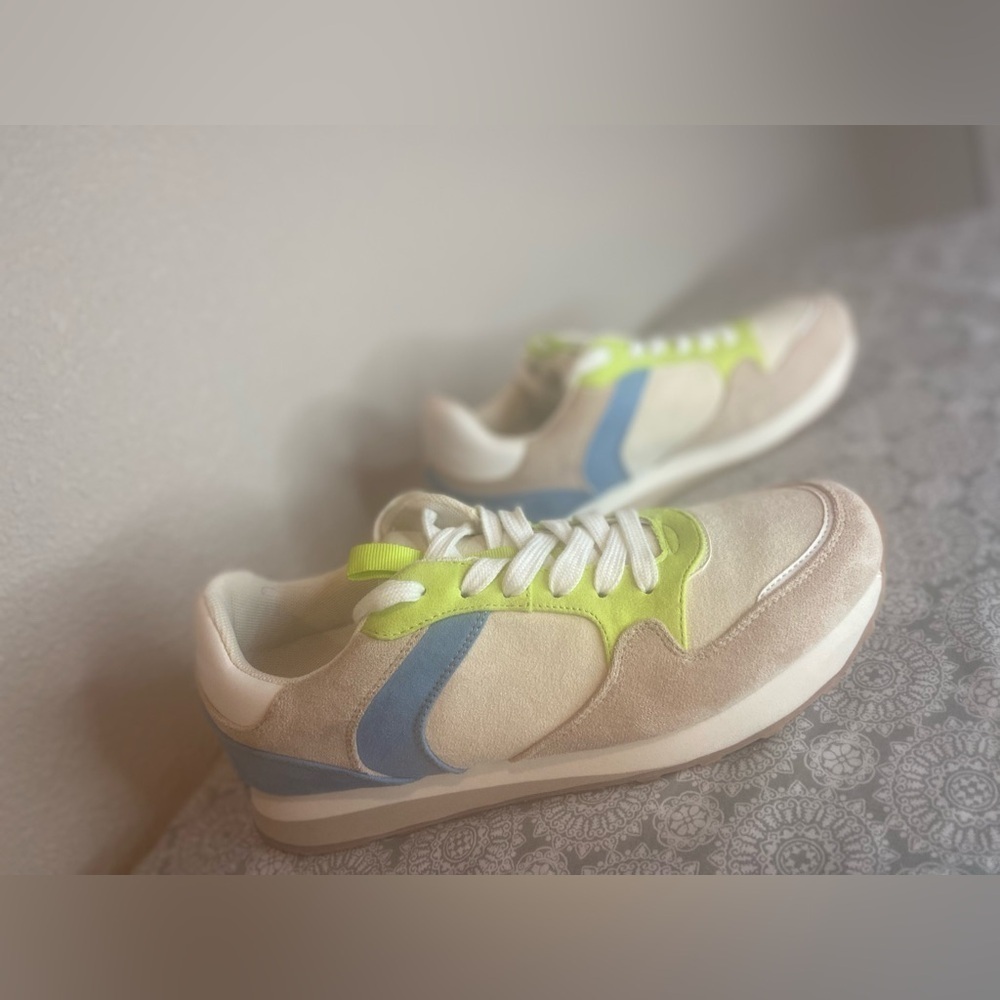 JustFab~Kentucky Blue Multi~Faux Suede~Athletic Sneaker~Lace-Up Style~Size 10 - Picture 4 of 14